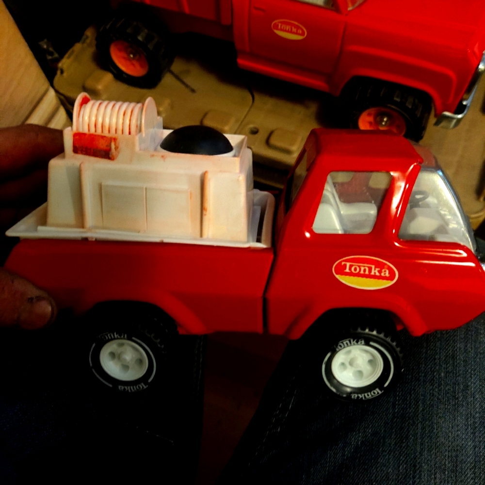 Various Collectable steel vehicles.